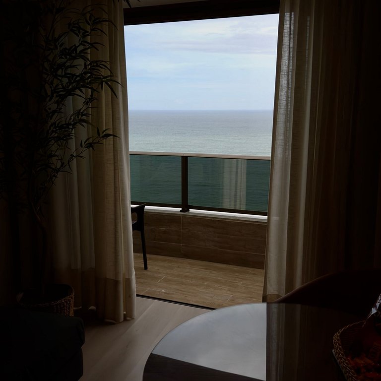 Suite Luxo Com Varanda Andar Alto