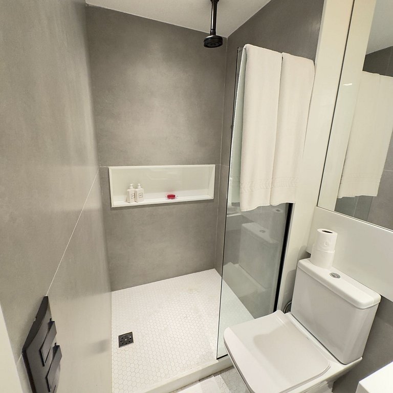 Suite Luxo Com Varanda Andar Alto