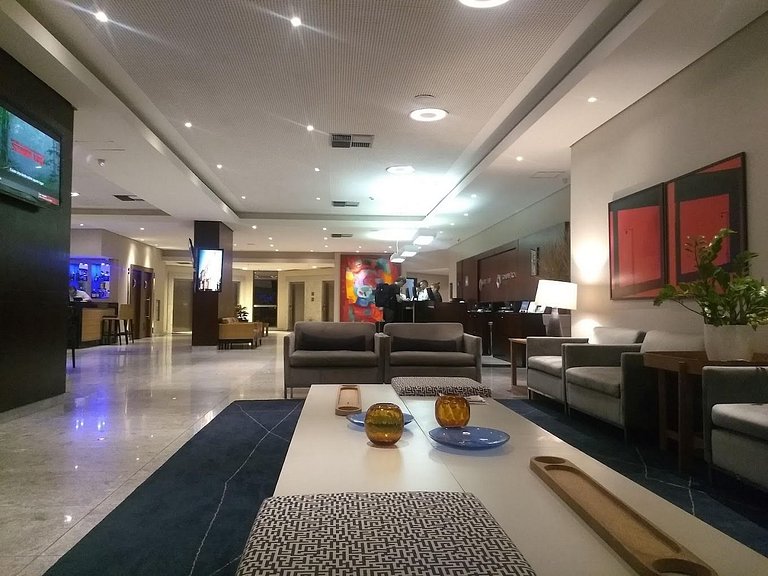 Apartamento Luxo com Varanda