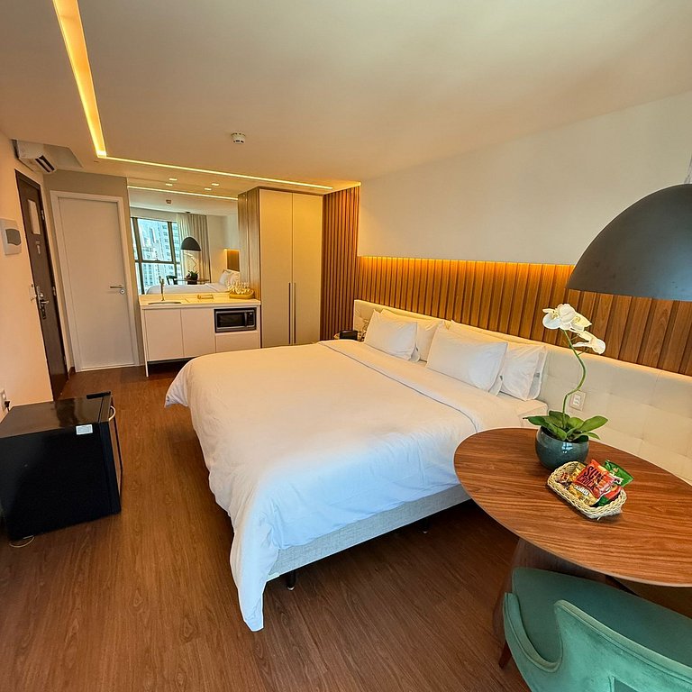 Suite Deluxe Com Varanda Lateral e Vista do Mar