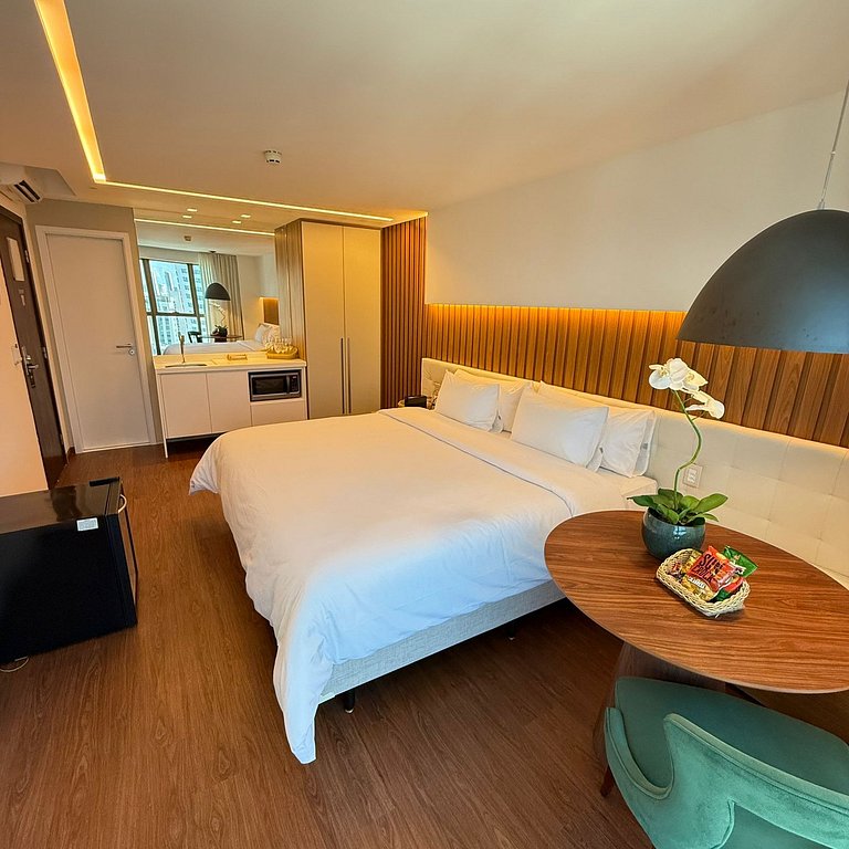 Suite Deluxe Com Varanda Lateral e Vista do Mar