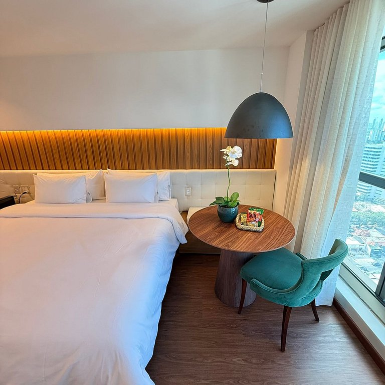Suite Deluxe Com Varanda Lateral e Vista do Mar