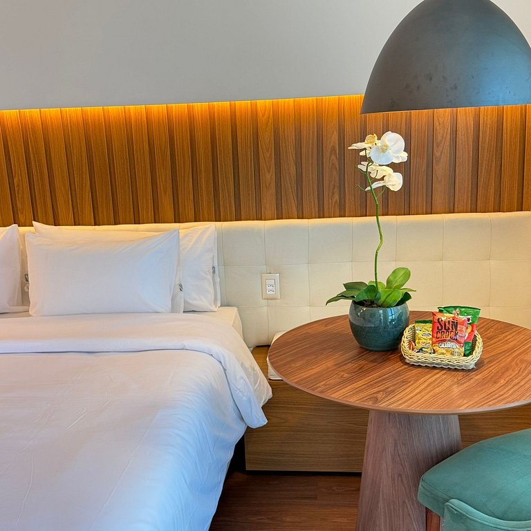 Suite Deluxe Com Varanda Lateral e Vista do Mar
