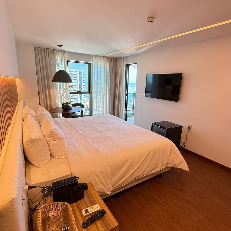 Suite Deluxe Com Varanda Lateral e Vista do Mar