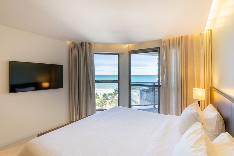Apartamento Luxo com Varanda
