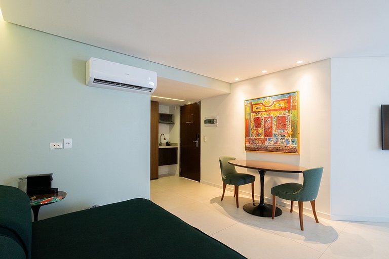 Apartamento Luxo com Varanda
