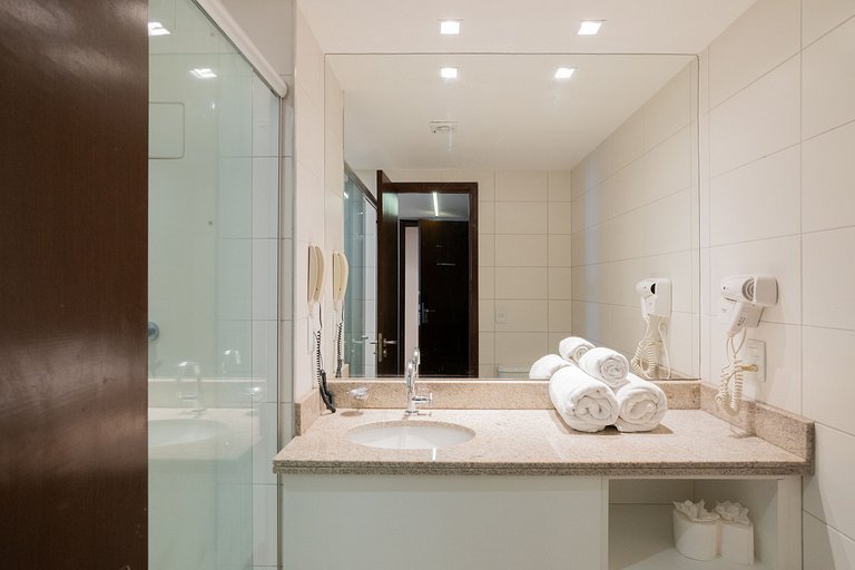 Apartamento Luxo com Varanda