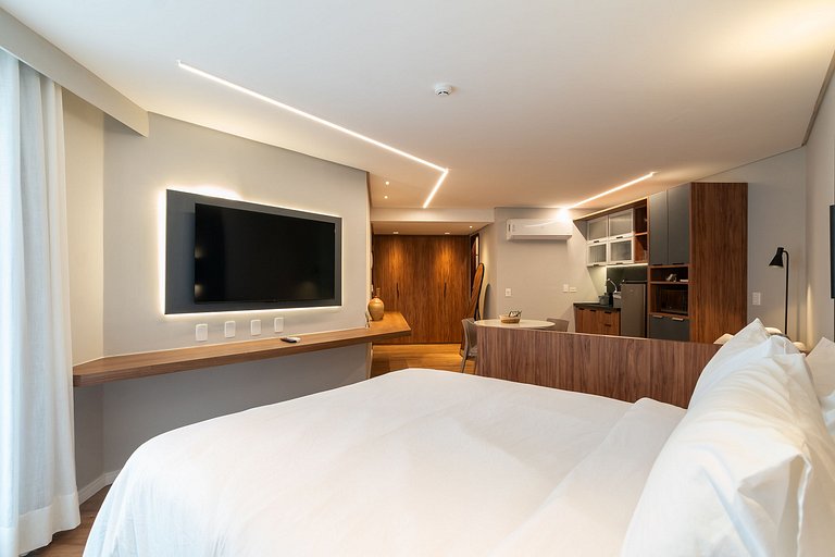 Apartamento Luxo com Varanda