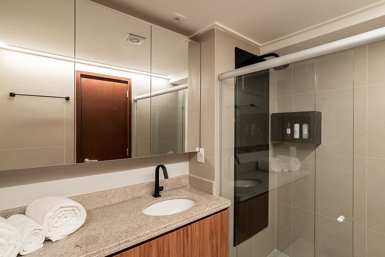 Apartamento Luxo com Varanda