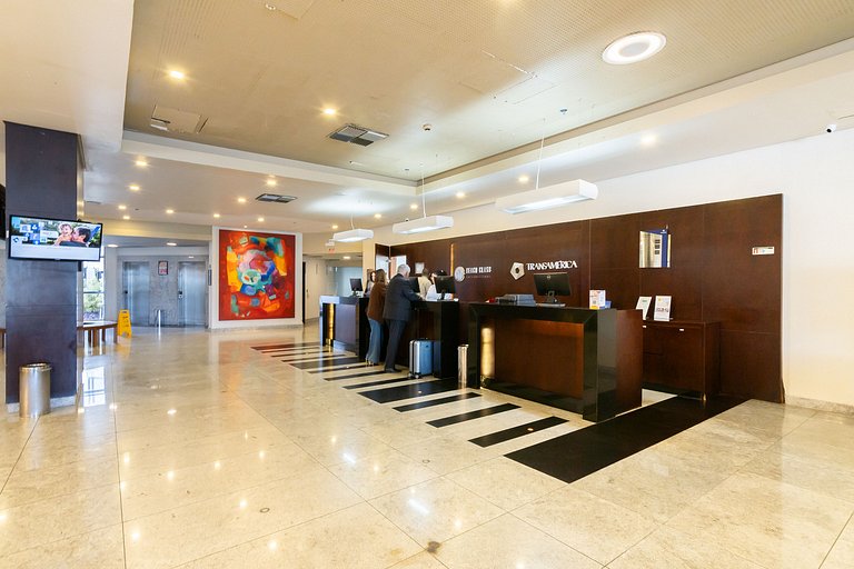 Apartamento Luxo com Varanda
